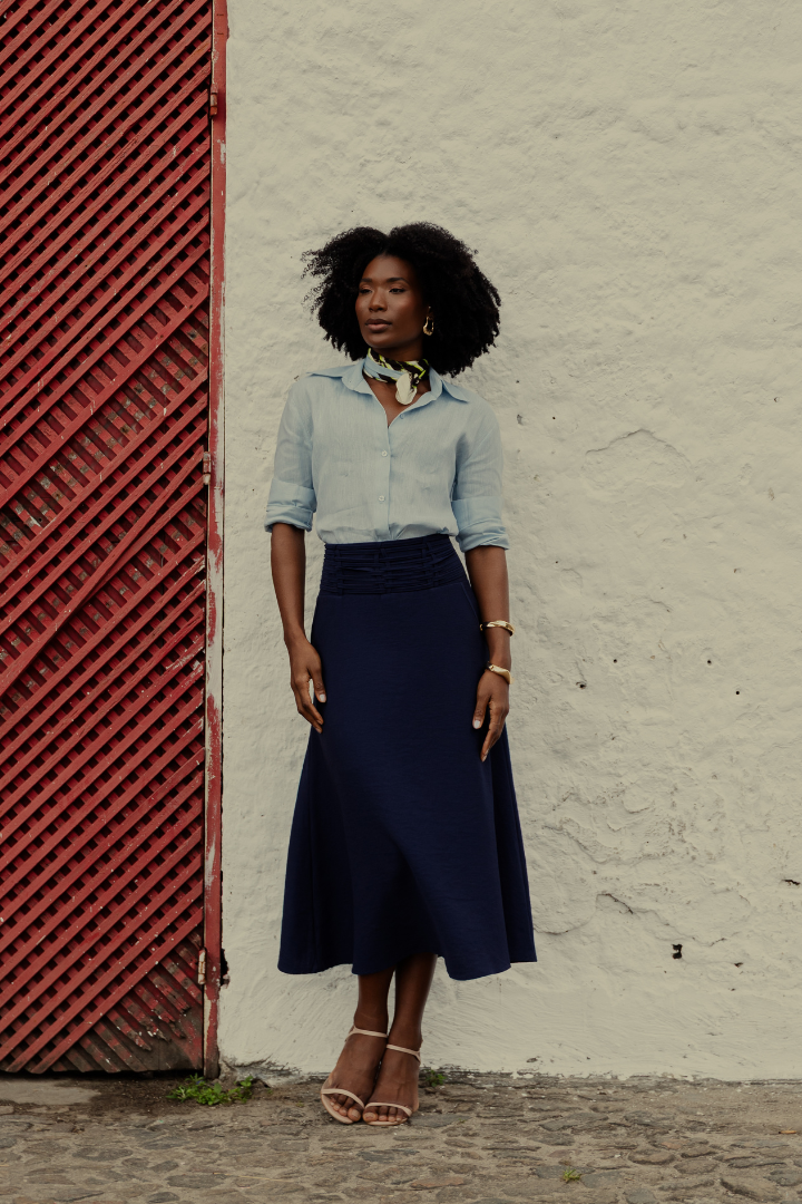 Camisa Tokio Lima + Saia Midi Madri Detalhe Cós