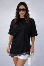 Carregar imagem no visualizador da galeria, Tshirt Renda Lírio Preto