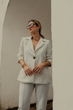 Carregar imagem no visualizador da galeria, Blazer + Calça Capri Salvador Alfaiataria Crepe
