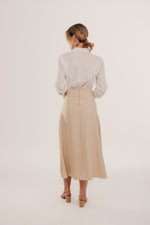 Carregar imagem no visualizador da galeria, Saia Midi Madri Detalhe Cós
