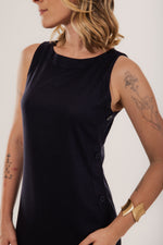 Carregar imagem no visualizador da galeria, VESTIDO VIENA EM VISCOLINHO BOTOES LATERAIS
